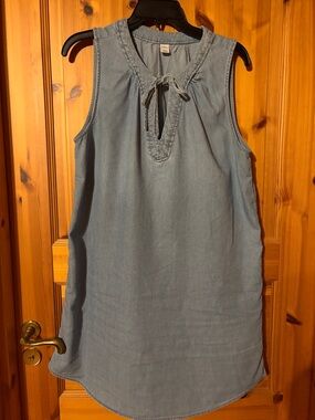 Lightwash Sleeveless Denim dress Tie Neck Old Navy large